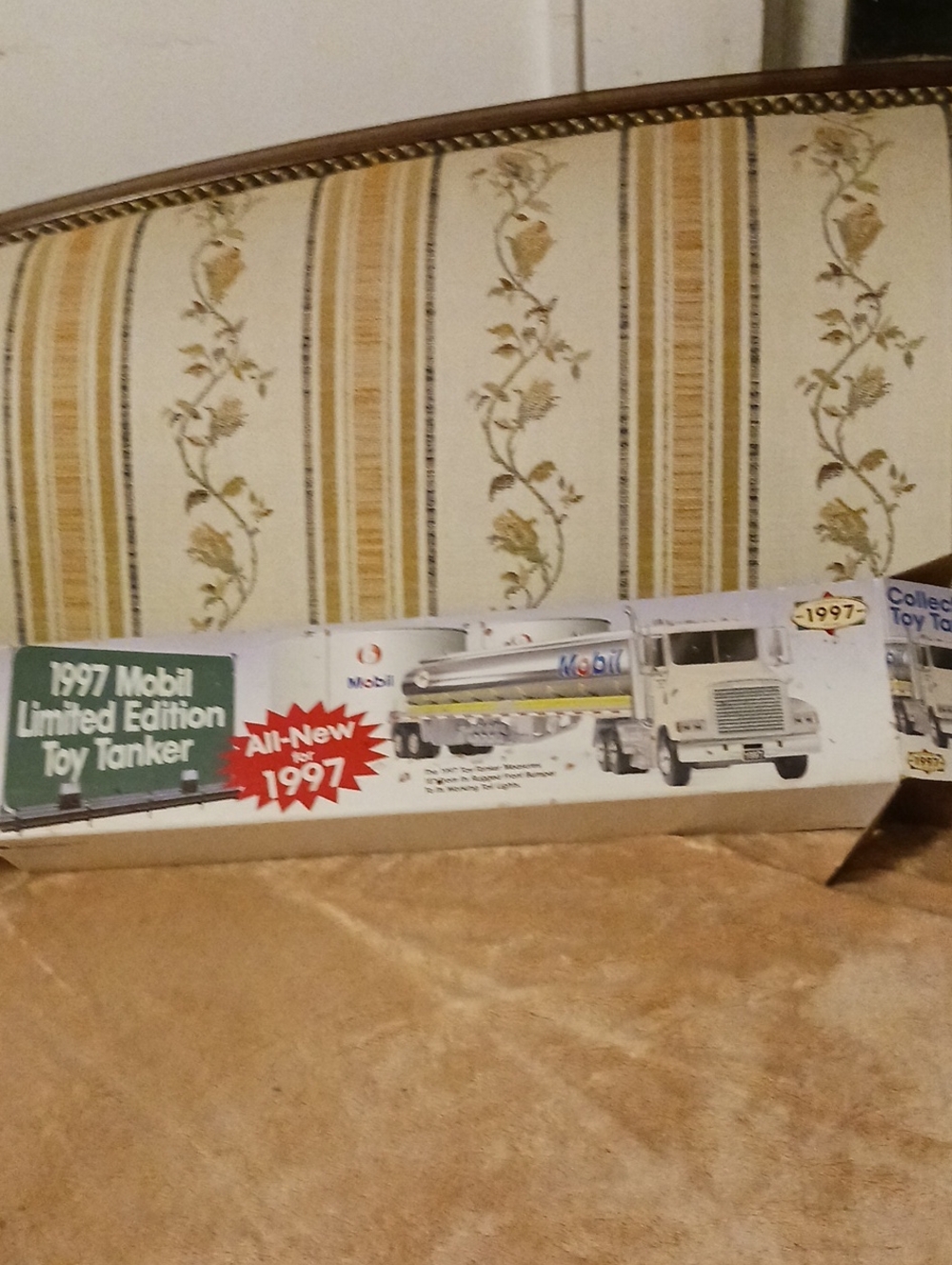 Mobil 1997 Limited Edition Toy Tanker Truck - White
